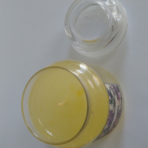 YANKEE CANDLE Peony14.5 oz Mother's Day - Picture 2 of 4